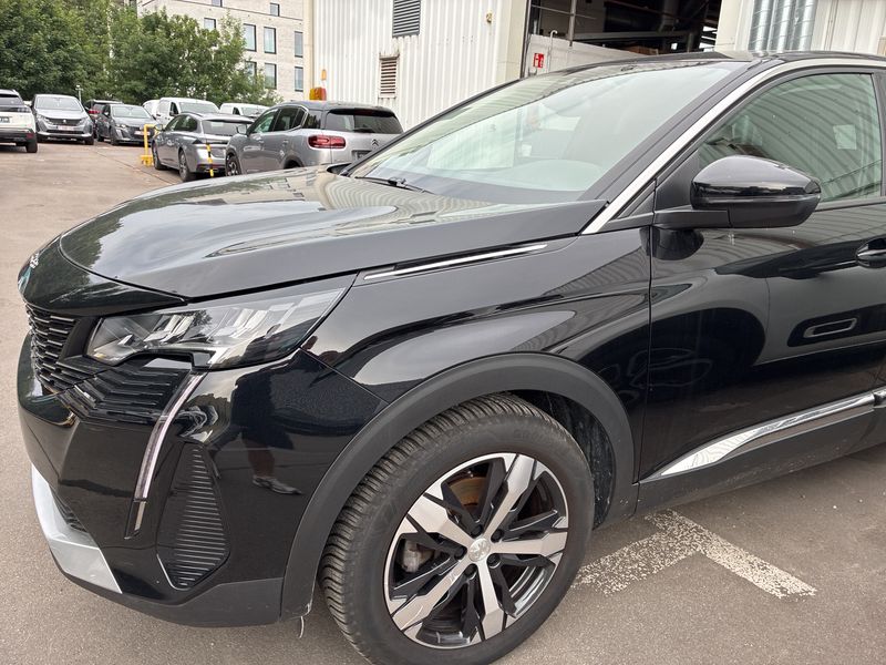 Peugeot 3008 1.2 PureTech Allure 2023 – снимка 2