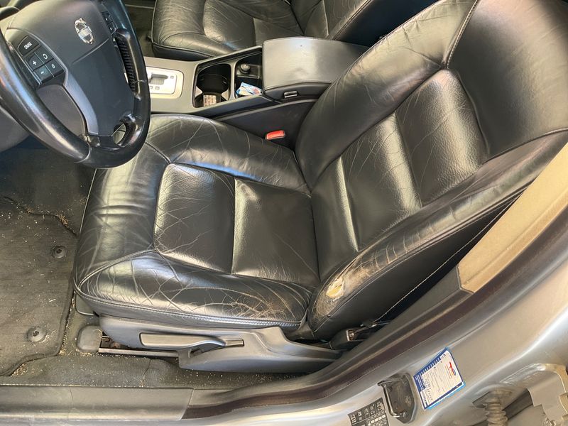 Volvo S80 2.4 D5 Momentum 2008 – снимка на щета