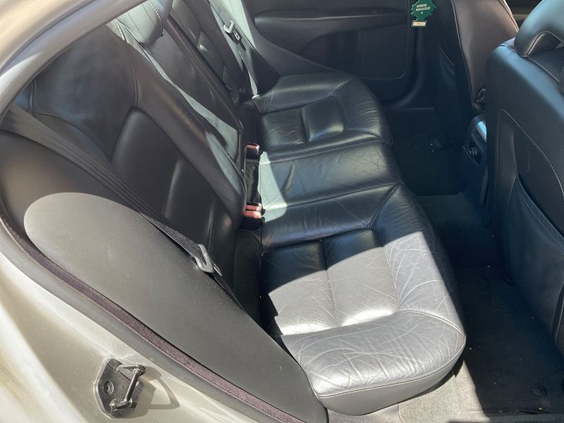 Volvo S80 2.4 D5 Momentum 2008 – снимка на щета