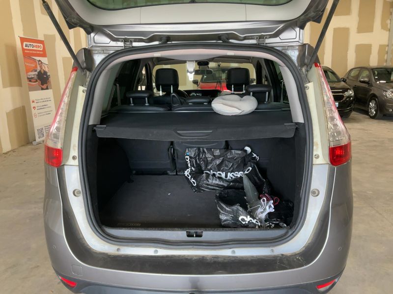 Renault Grand Scenic 1.6 dCi Energy Bose 2016 – снимка 15