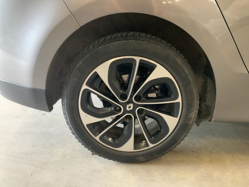 Renault Grand Scenic 1.6 dCi Energy Bose 2016 – снимка 9
