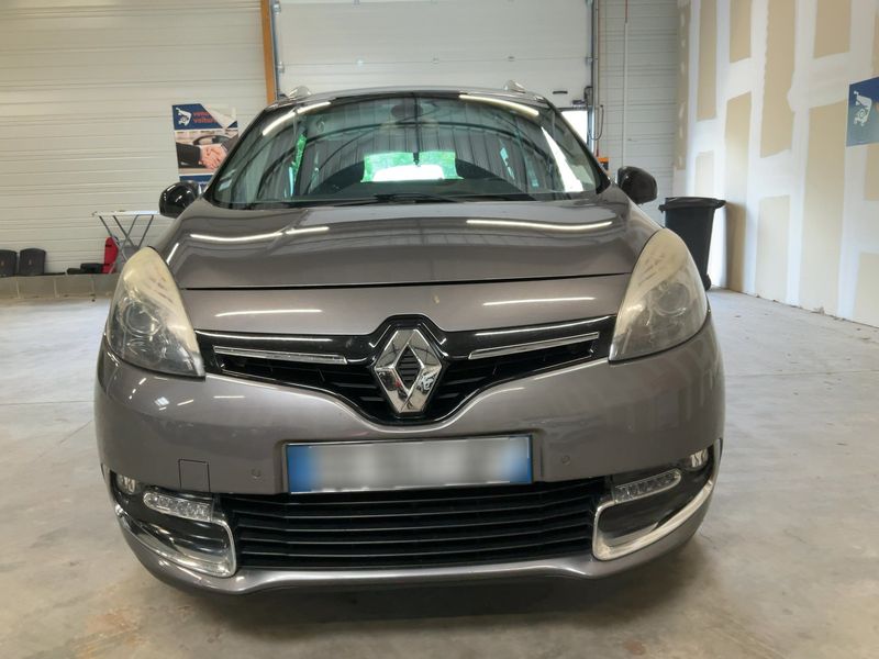 Renault Grand Scenic 1.6 dCi Energy Bose 2016 – снимка 14