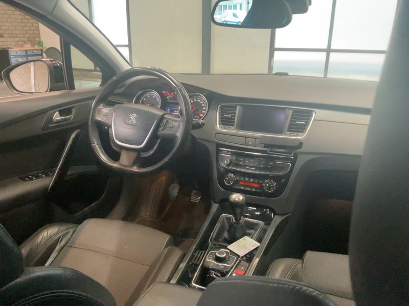 Peugeot 508 1.6 THP Allure 2011 – снимка 17