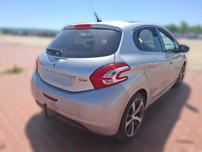 Peugeot 208 1.6 Féline 2014 – снимка 5