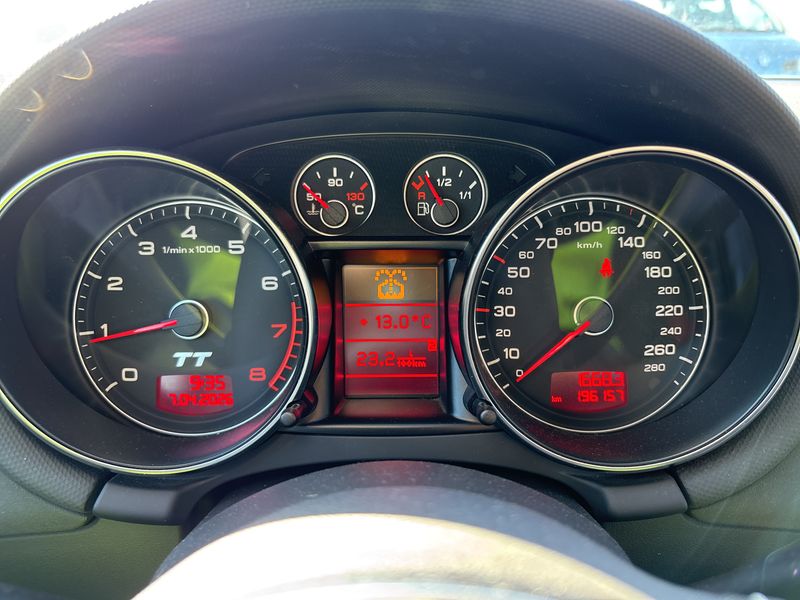 Audi TT 2.0 TFSI Coupe 2008 – снимка 12