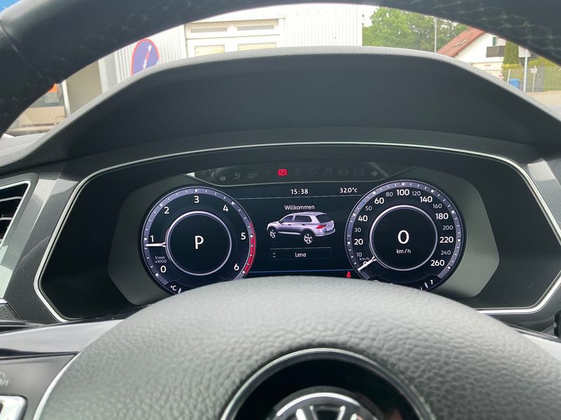 Volkswagen Tiguan 2.0 TDI Highline 4Motion BlueMotion Tech 2017 – снимка 19