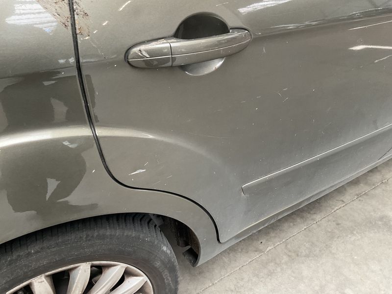 Ford S-Max 2.0 TDCi Titanium 2011 – снимка 24
