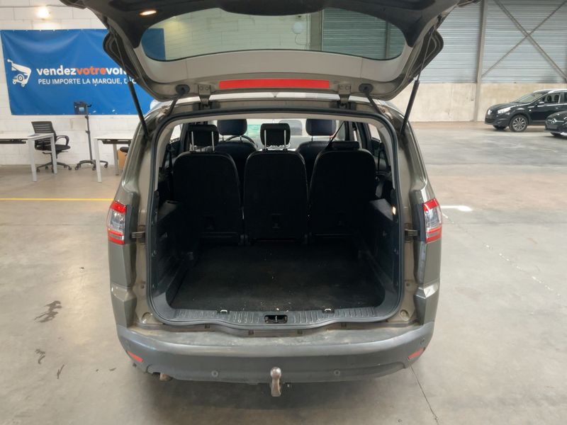 Ford S-Max 2.0 TDCi Titanium 2011 – снимка 16