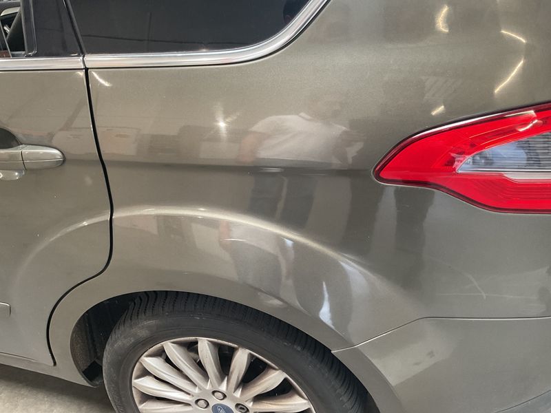 Ford S-Max 2.0 TDCi Titanium 2011 – снимка 28