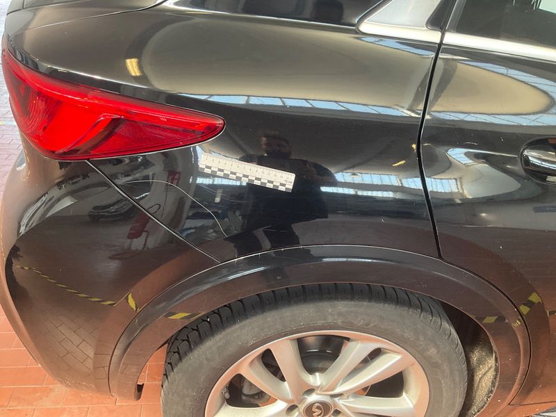 Infiniti Q30 1.5 Diesel 2018 – снимка 21