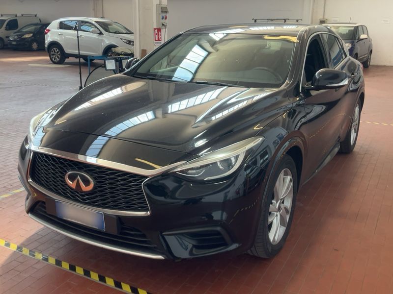 Infiniti Q30 1.5 Diesel 2018 – снимка 1