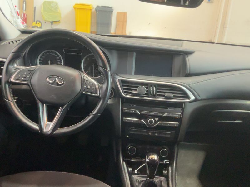 Infiniti Q30 1.5 Diesel 2018 – снимка 17