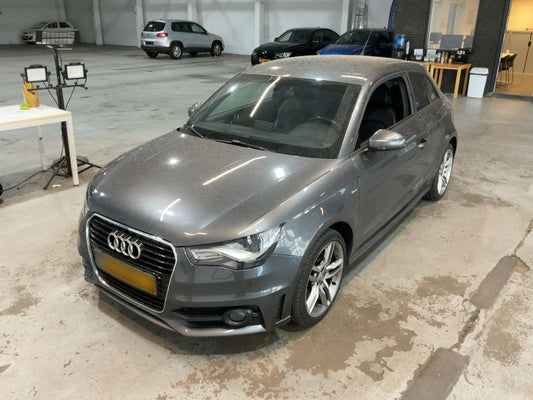 Audi A1 1.4 TFSI S line Sportpaket 2011 – снимка 1