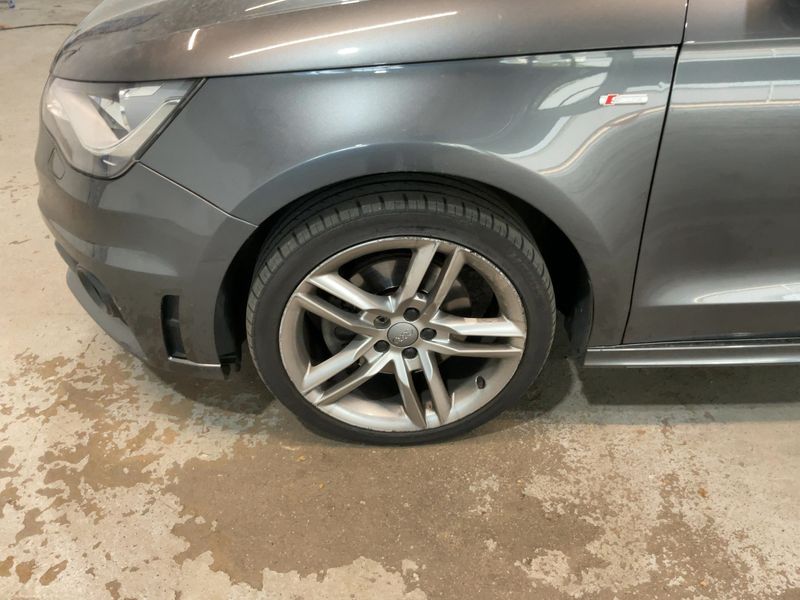 Audi A1 1.4 TFSI S line Sportpaket 2011 – снимка 3
