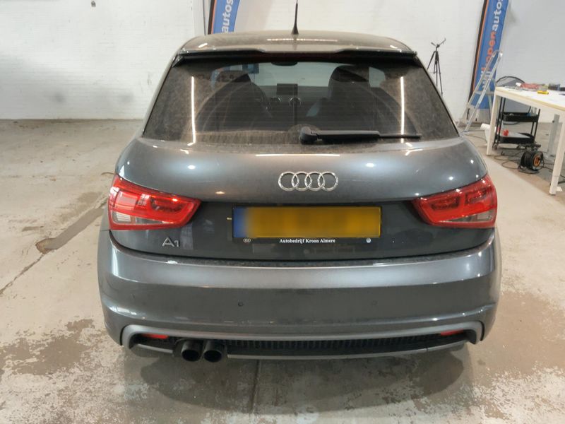 Audi A1 1.4 TFSI S line Sportpaket 2011 – снимка 7