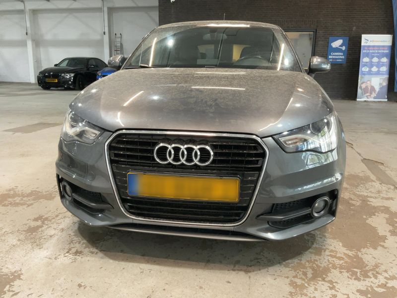 Audi A1 1.4 TFSI S line Sportpaket 2011 – снимка 14
