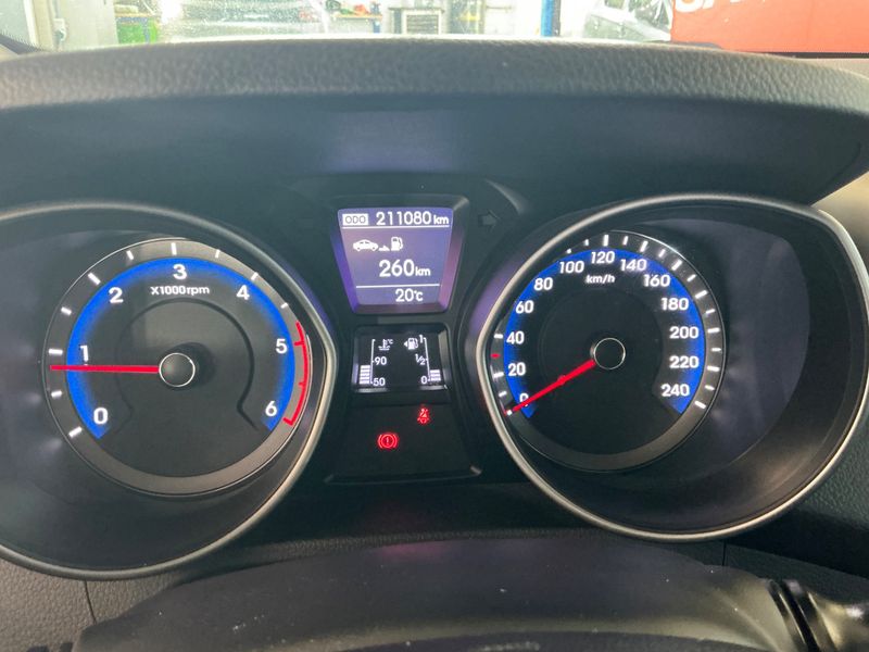 Hyundai i30 1.4 CRDi Europe plus 2013 – снимка 4