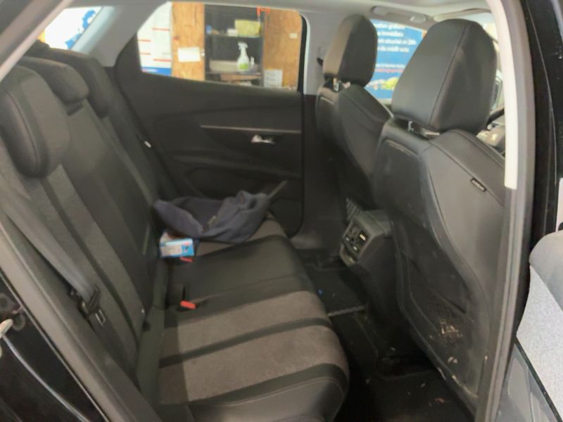 Peugeot 3008 2.0 Blue-HDi Allure Business 2019 – снимка 19