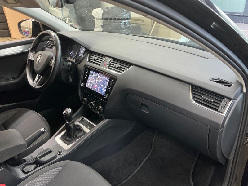 Skoda Octavia 2.0 TDI Ambition 2017 – снимка 27