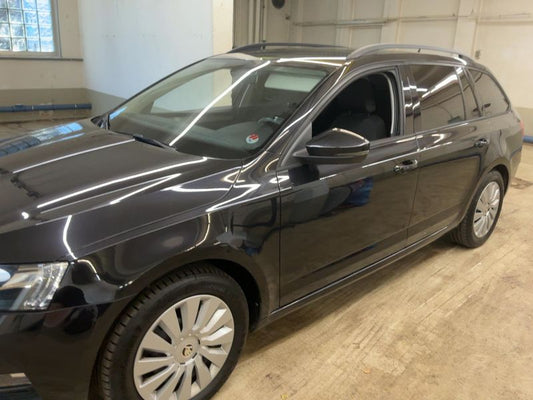 Skoda Octavia 2.0 TDI Ambition 2017 – снимка 2