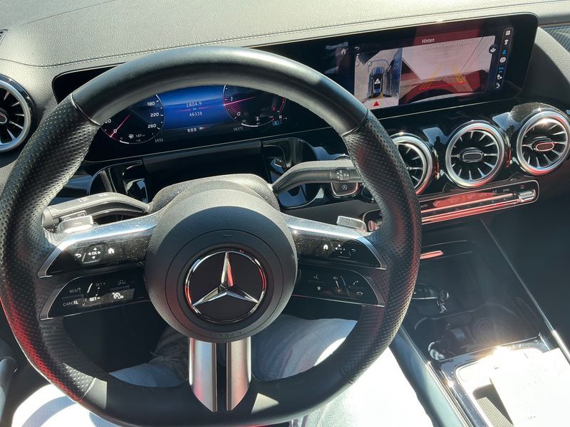 Mercedes-Benz GLA-Klasse GLA 200 d AMG Line 2023 – снимка 17