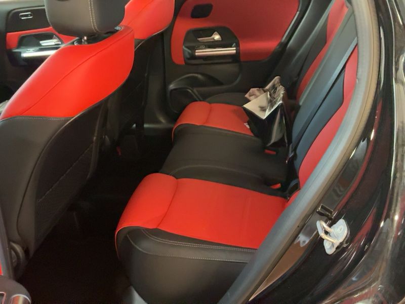 Mercedes-Benz GLA-Klasse GLA 200 d AMG Line 2023 – снимка 19