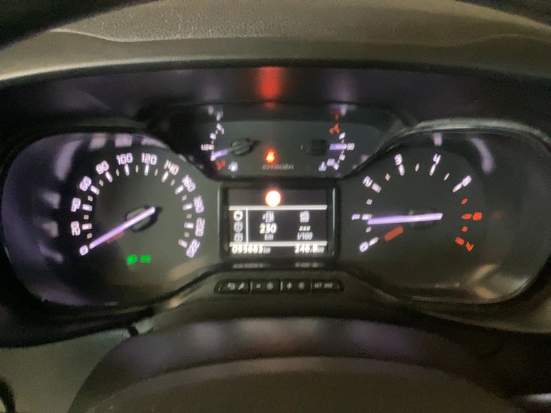 Citroen Berlingo 1.5 Blue-HDi Feel M 2019 – снимка 18