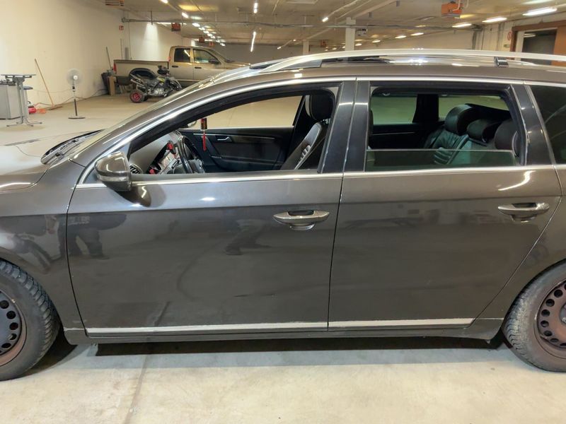 Volkswagen Passat 2.0 TDI Exclusive BlueMotion Tech 2012 – снимка 4