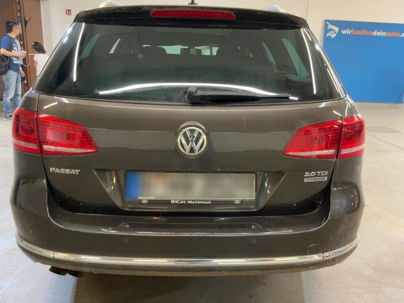Volkswagen Passat 2.0 TDI Exclusive BlueMotion Tech 2012 – снимка 7