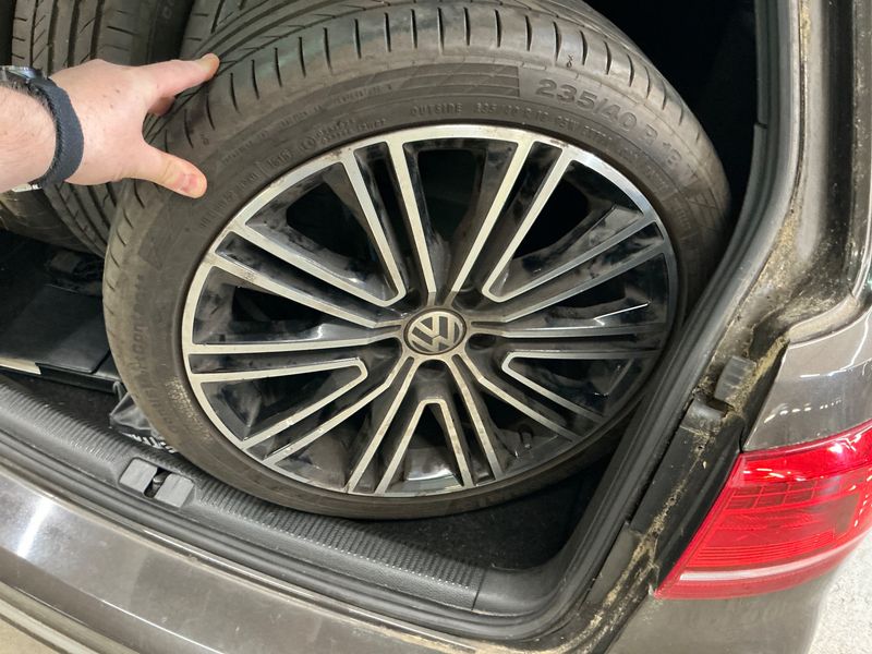 Volkswagen Passat 2.0 TDI Exclusive BlueMotion Tech 2012 – снимка 15