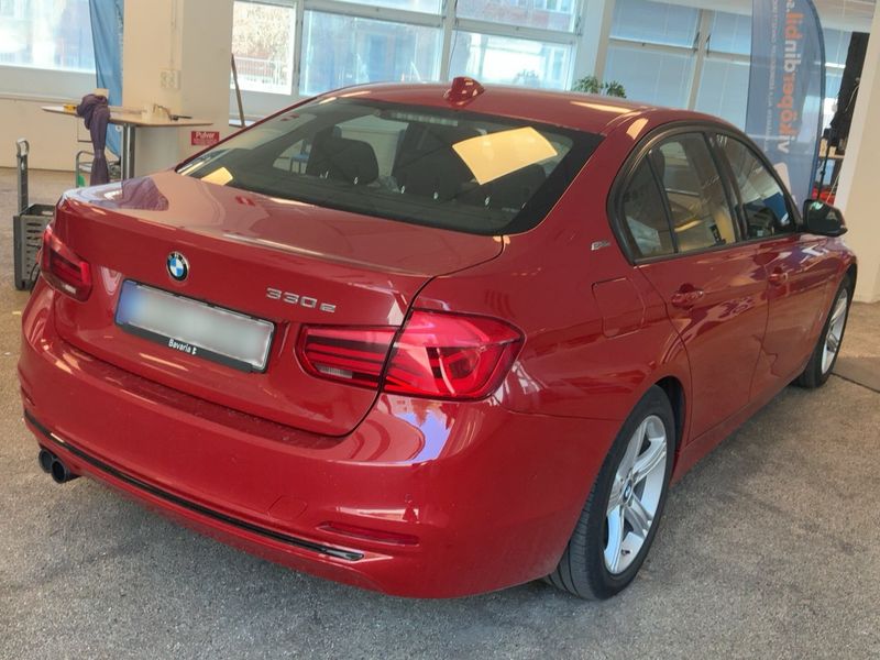 BMW 3er 330e Sport Line 2017 – снимка 8