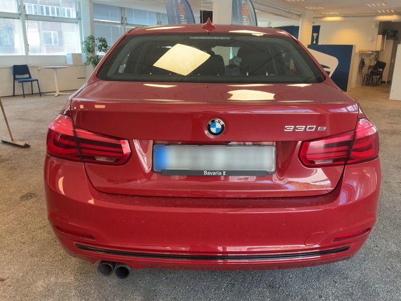 BMW 3er 330e Sport Line 2017 – снимка 7