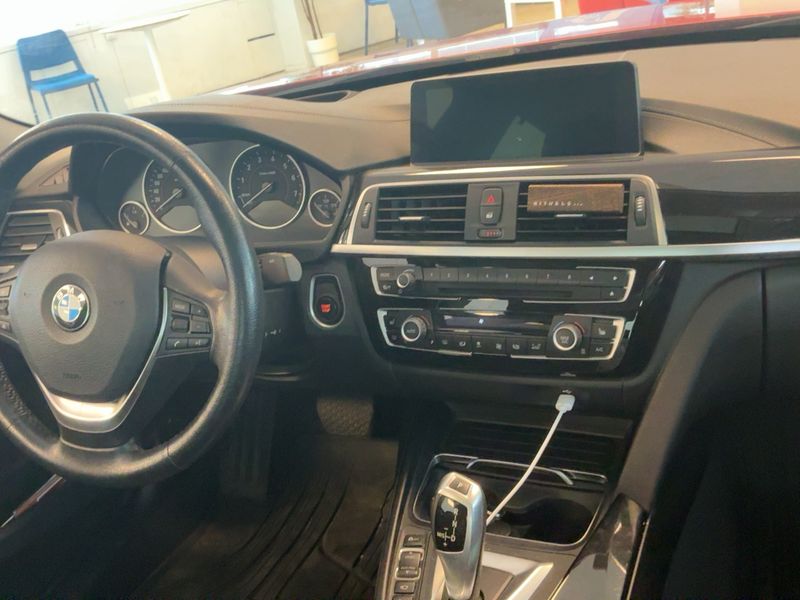 BMW 3er 330e Sport Line 2017 – снимка 18