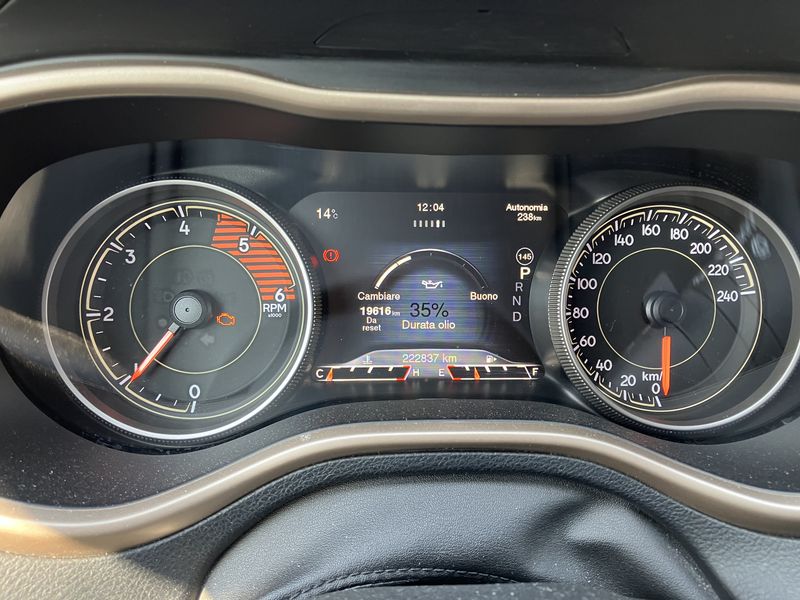 Jeep Cherokee 2.2 M-Jet Limited 4WD 2015 – снимка 22
