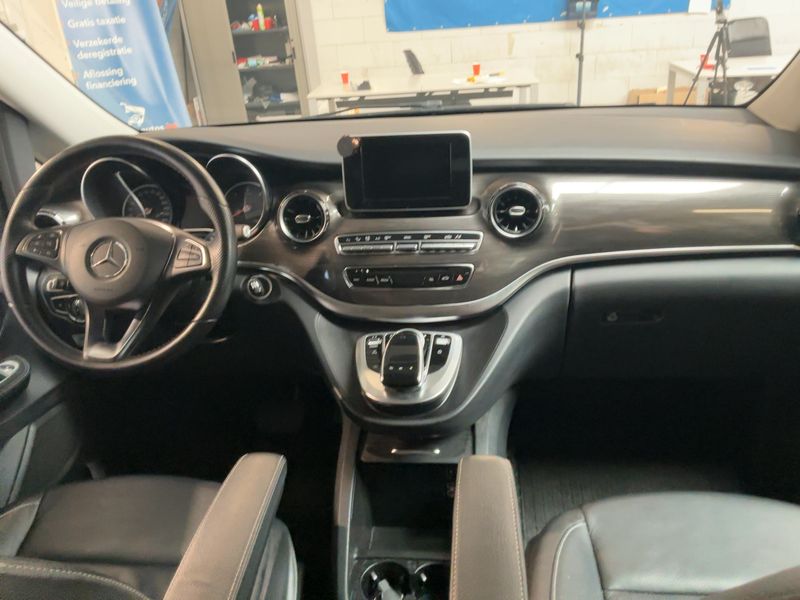 Mercedes-Benz V-Klasse V 220 d AVANTGARDE lang 2019 – снимка 18