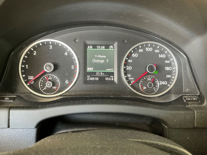 Volkswagen Tiguan 2.0 TDI Karat 4Motion BlueMotion Tech 2012 – снимка 18
