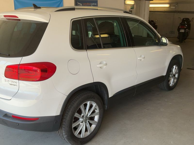 Volkswagen Tiguan 2.0 TDI Karat 4Motion BlueMotion Tech 2012 – снимка 8