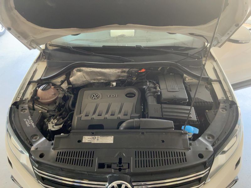 Volkswagen Tiguan 2.0 TDI Karat 4Motion BlueMotion Tech 2012 – снимка 30