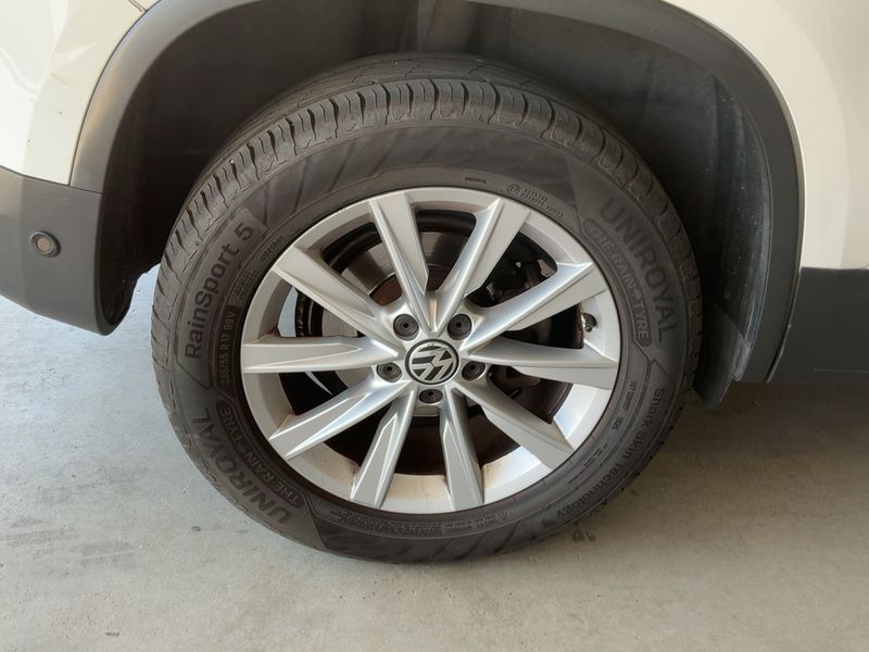 Volkswagen Tiguan 2.0 TDI Karat 4Motion BlueMotion Tech 2012 – снимка 9