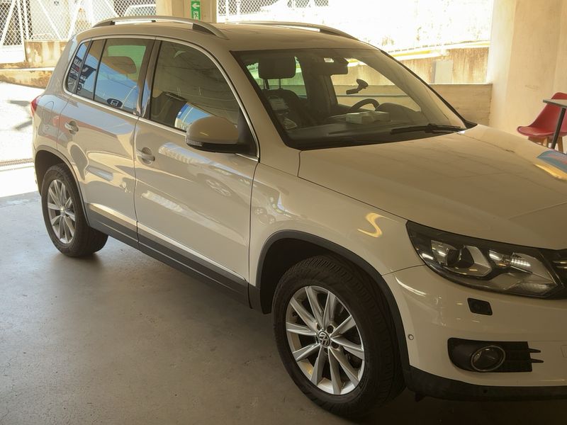 Volkswagen Tiguan 2.0 TDI Karat 4Motion BlueMotion Tech 2012 – снимка 12