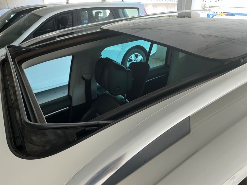 Volkswagen Tiguan 2.0 TDI Karat 4Motion BlueMotion Tech 2012 – снимка 34