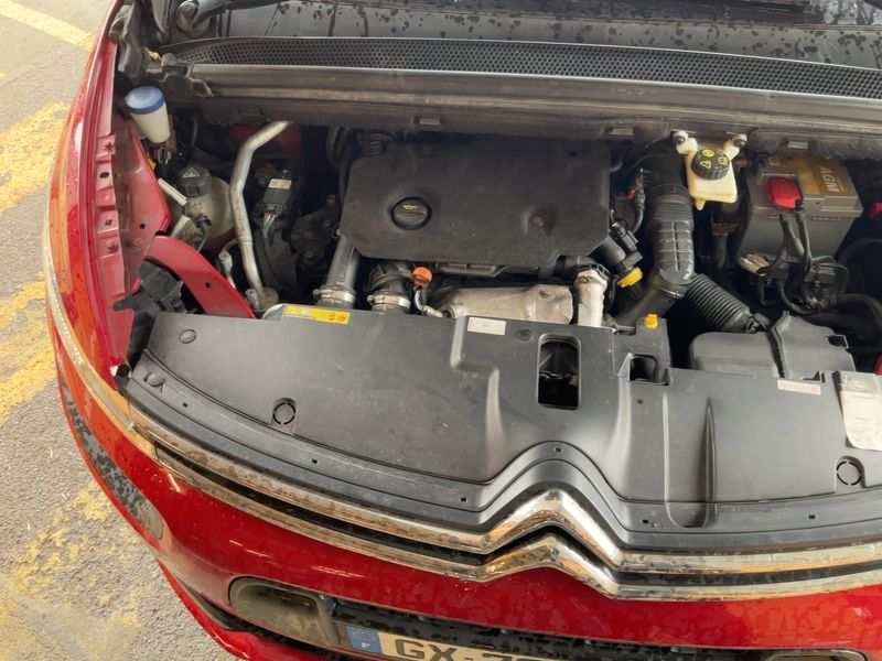 Citroen C4 Grand Spacetourer 1.5 Blue-HDi Feel 2019 – снимка 27