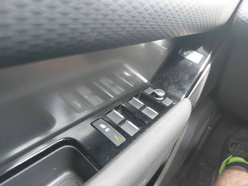 Land Rover Range Rover Velar 2.0 Diesel S R-Dynamic 2020 – снимка 44