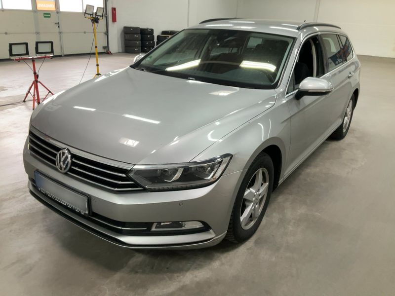 Volkswagen Passat 2.0 TDI Comfortline BlueMotion Tech 2017 – снимка 1