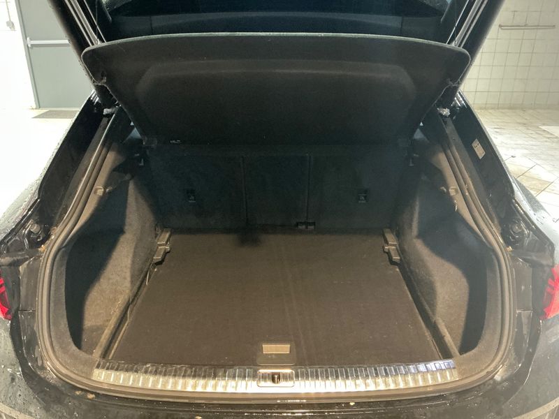 Audi Q3 Sportback 35 TDI S line 2022 – снимка 15