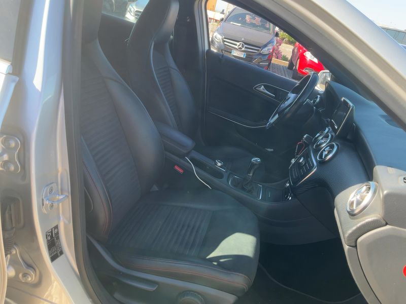 Mercedes-Benz A-Klasse A 180 CDI BlueEfficiency Premium 2013 – снимка 16