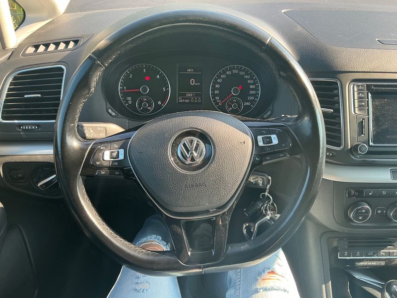 Volkswagen Sharan 2.0 TDI Comfortline BlueMotion Tech 2016 – снимка 40