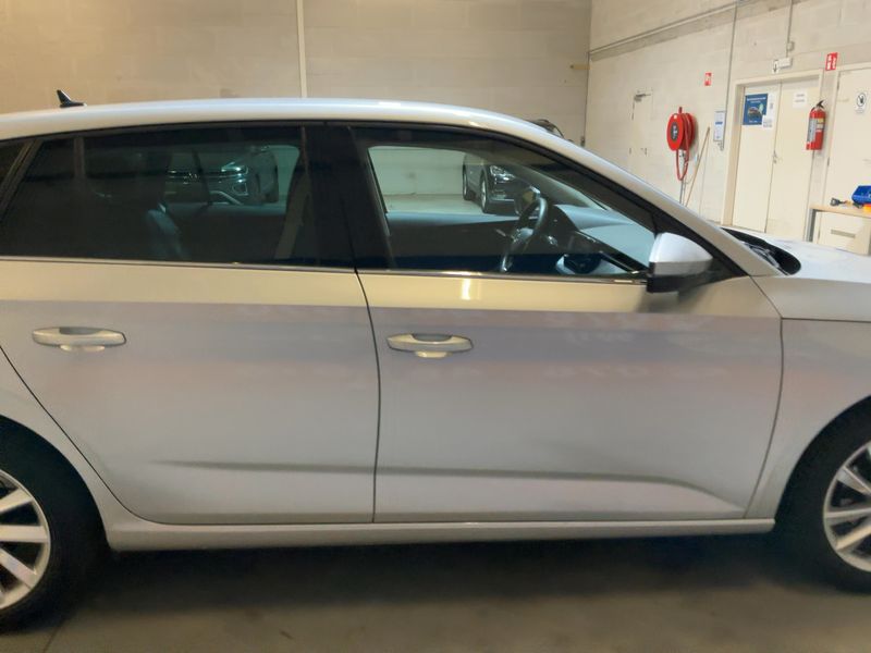 Skoda Scala 1.0 TSI Ambition 2019 – снимка 10