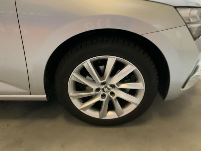 Skoda Scala 1.0 TSI Ambition 2019 – снимка 11