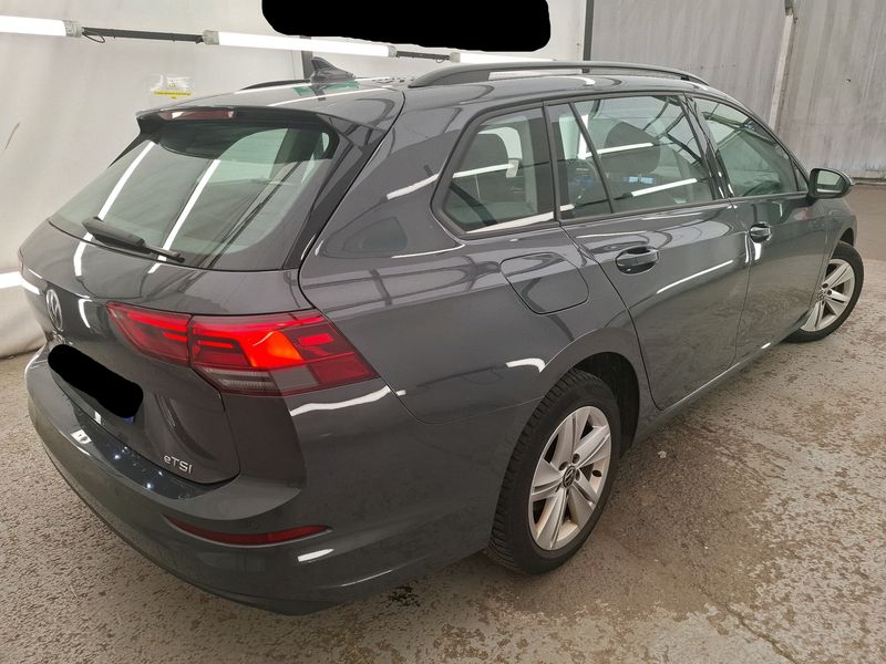 Volkswagen Golf VIII 1.5 eTSI ACT Life Plus 2023 – снимка 5